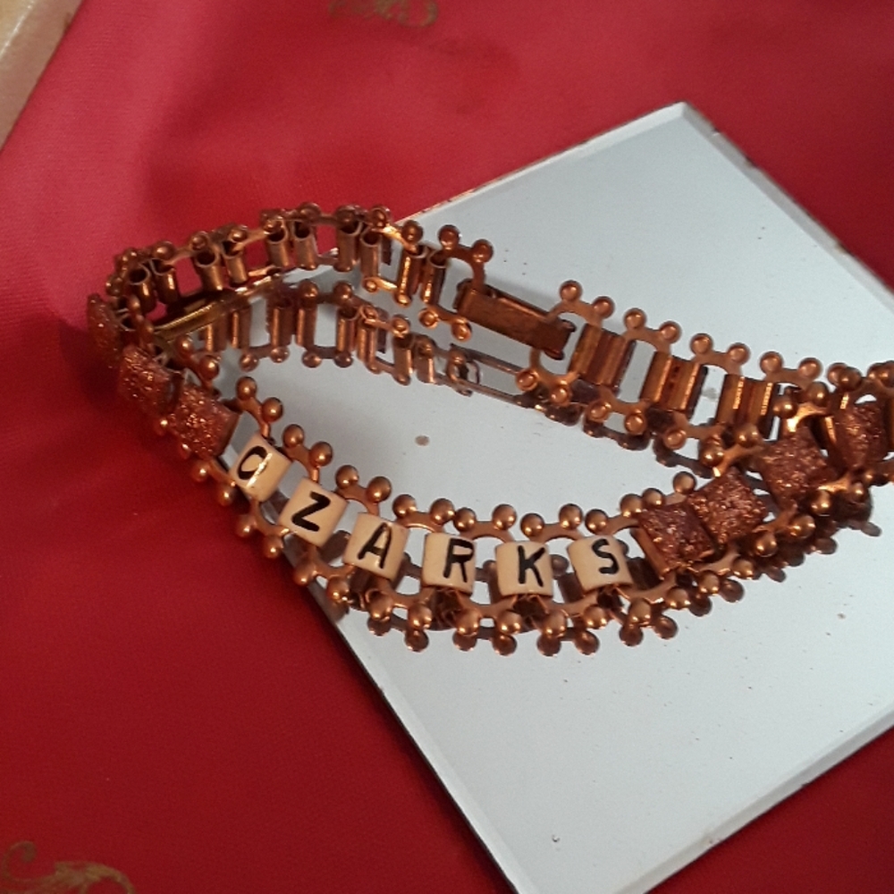 Vintage Kitchy Ozarks Souvenir Bracelet